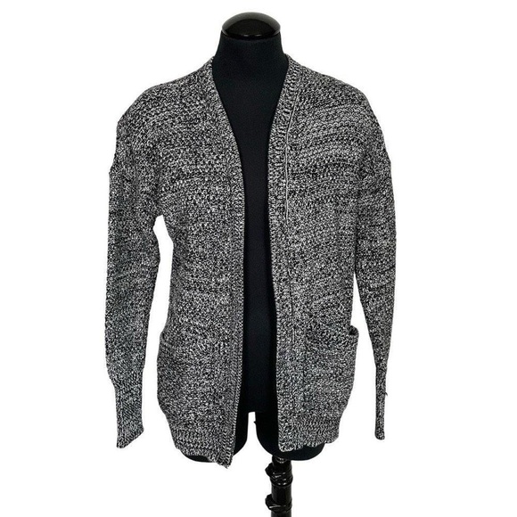 Abercrombie & Fitch Women's Black and White Cardigan - Picture 1 of 6